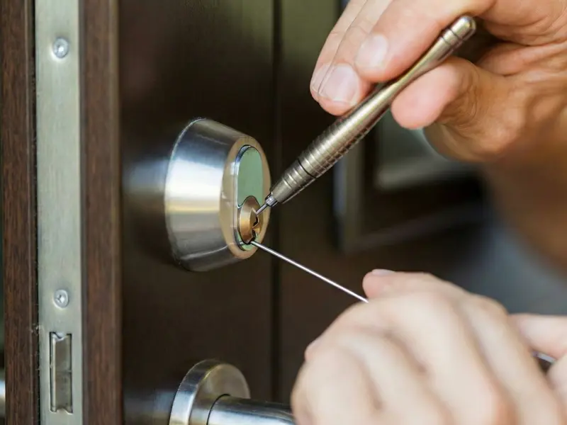 Troca de fechadura em Várzea Grande